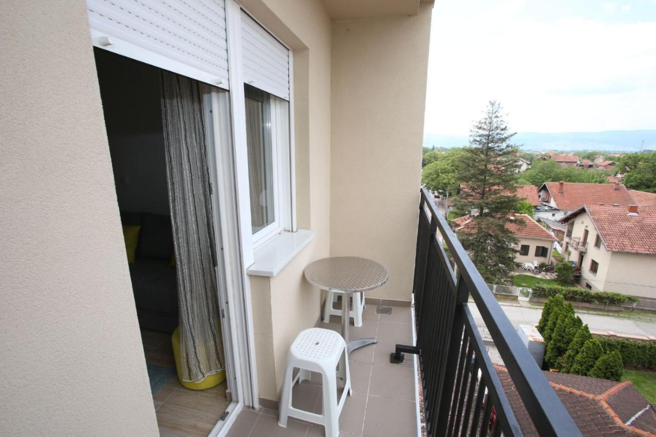 Appartement Fast Sleep & Go 3 à Paraćin Extérieur photo