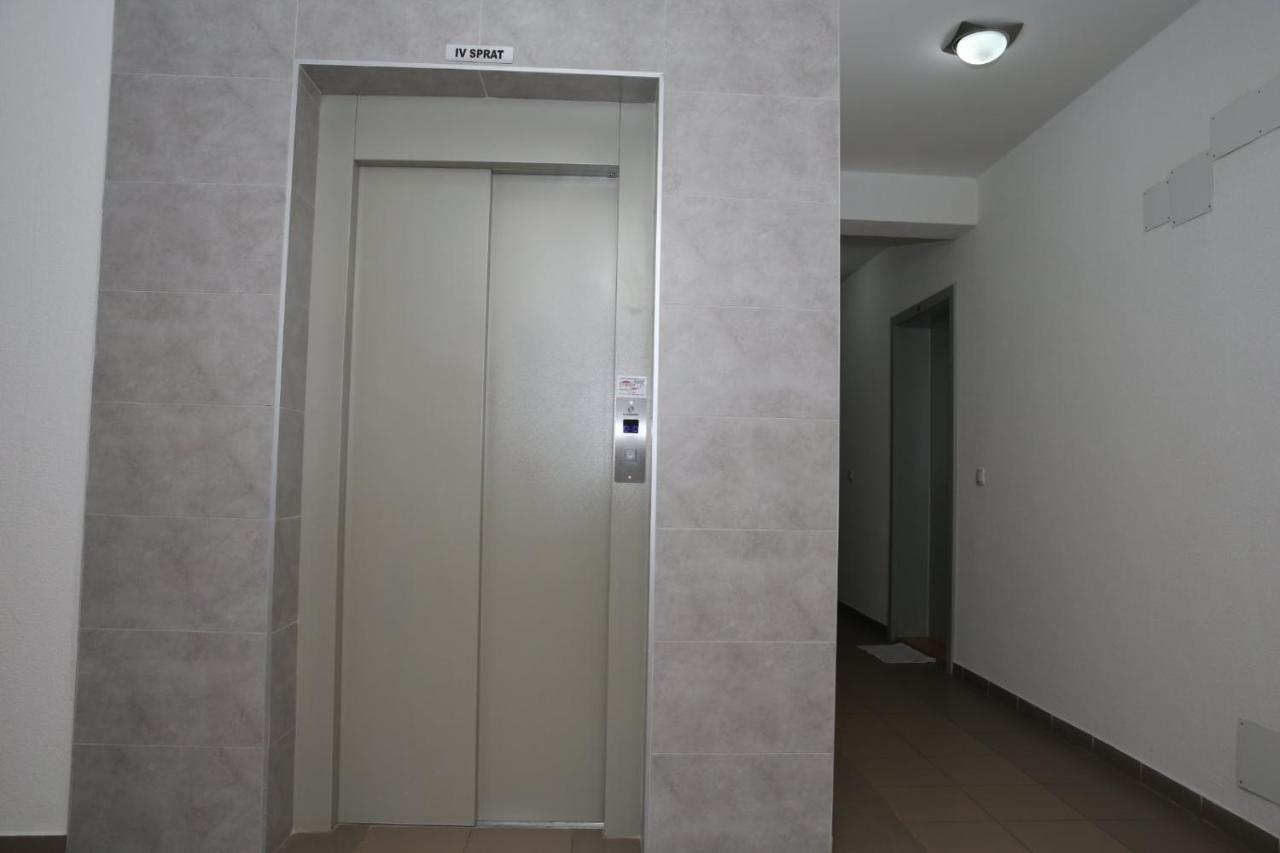 Appartement Fast Sleep & Go 3 à Paraćin Extérieur photo