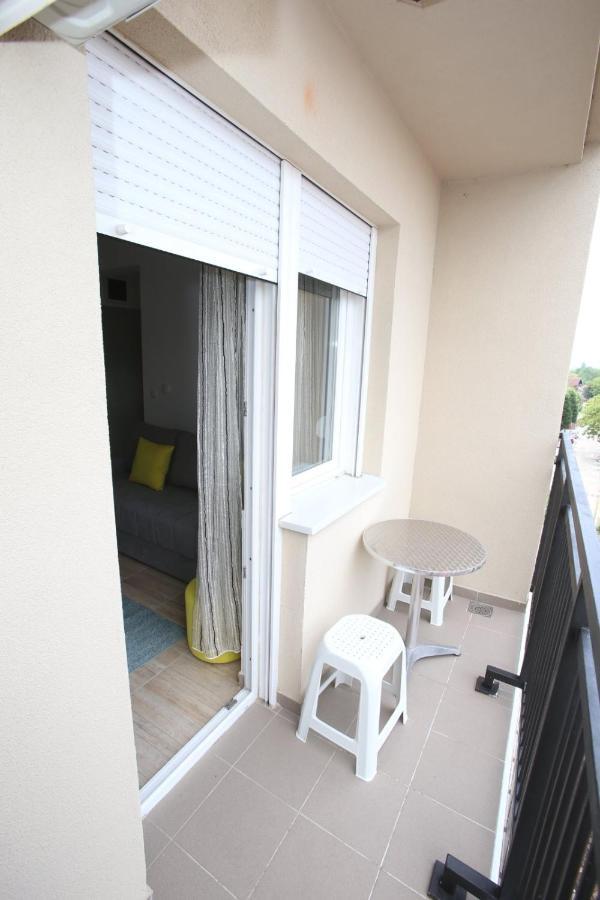 Appartement Fast Sleep & Go 3 à Paraćin Extérieur photo